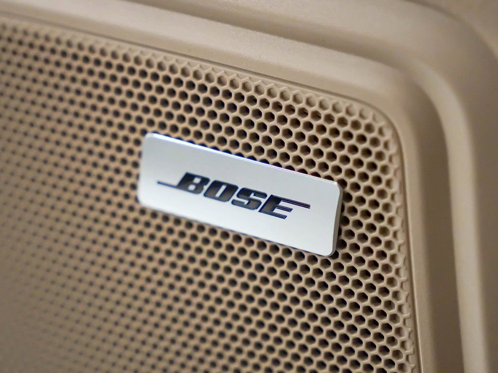 Certified 2025 Porsche Macan image 17