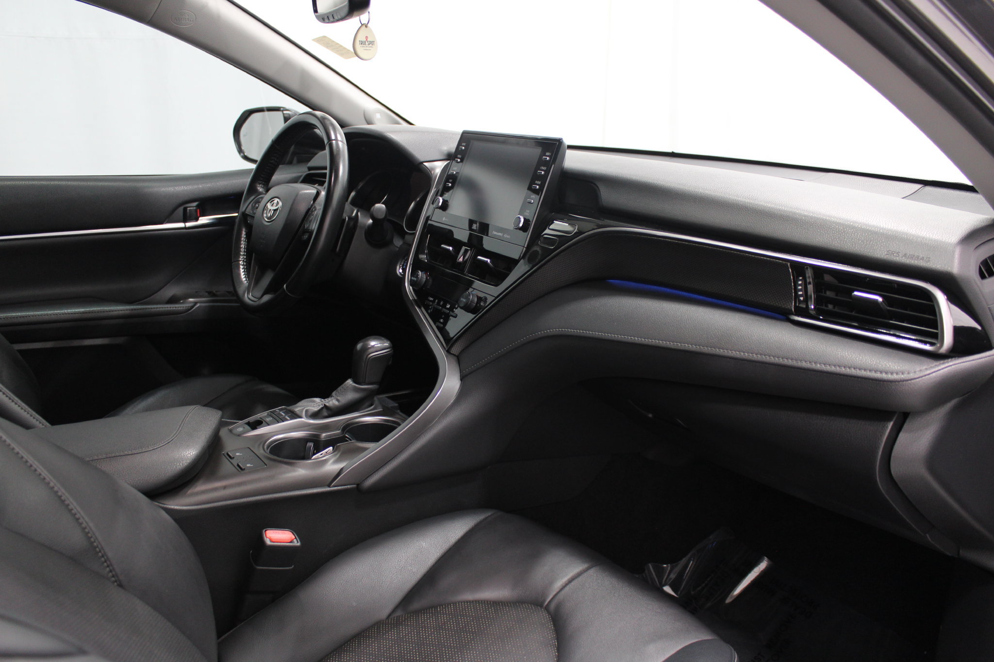 Used 2022 Toyota Camry XSE w/ Navigation Package FWD image 24