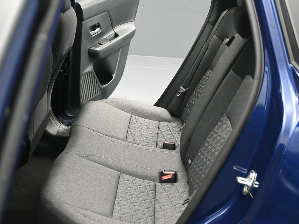 New 2026 Nissan Kicks SV w/ SV Premium Package AWD/4WD image 18