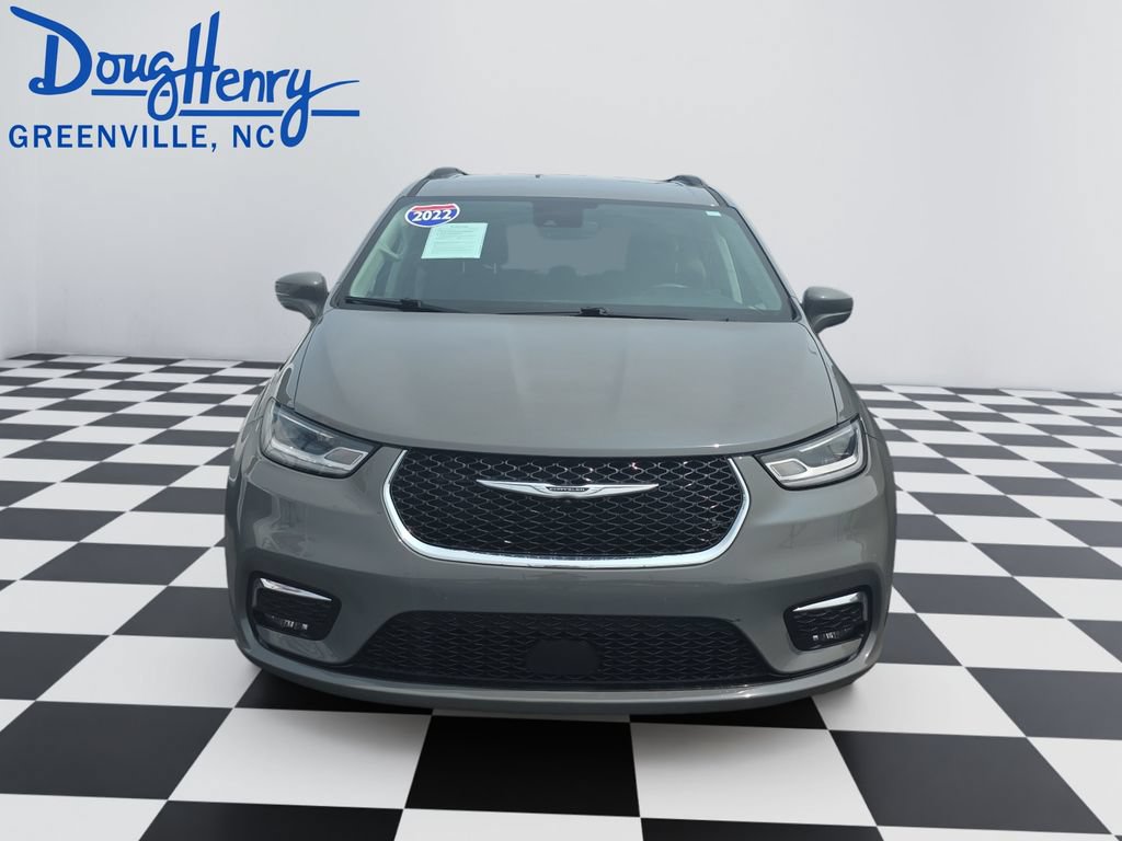 Used 2022 Chrysler Pacifica Touring-L FWD image 8