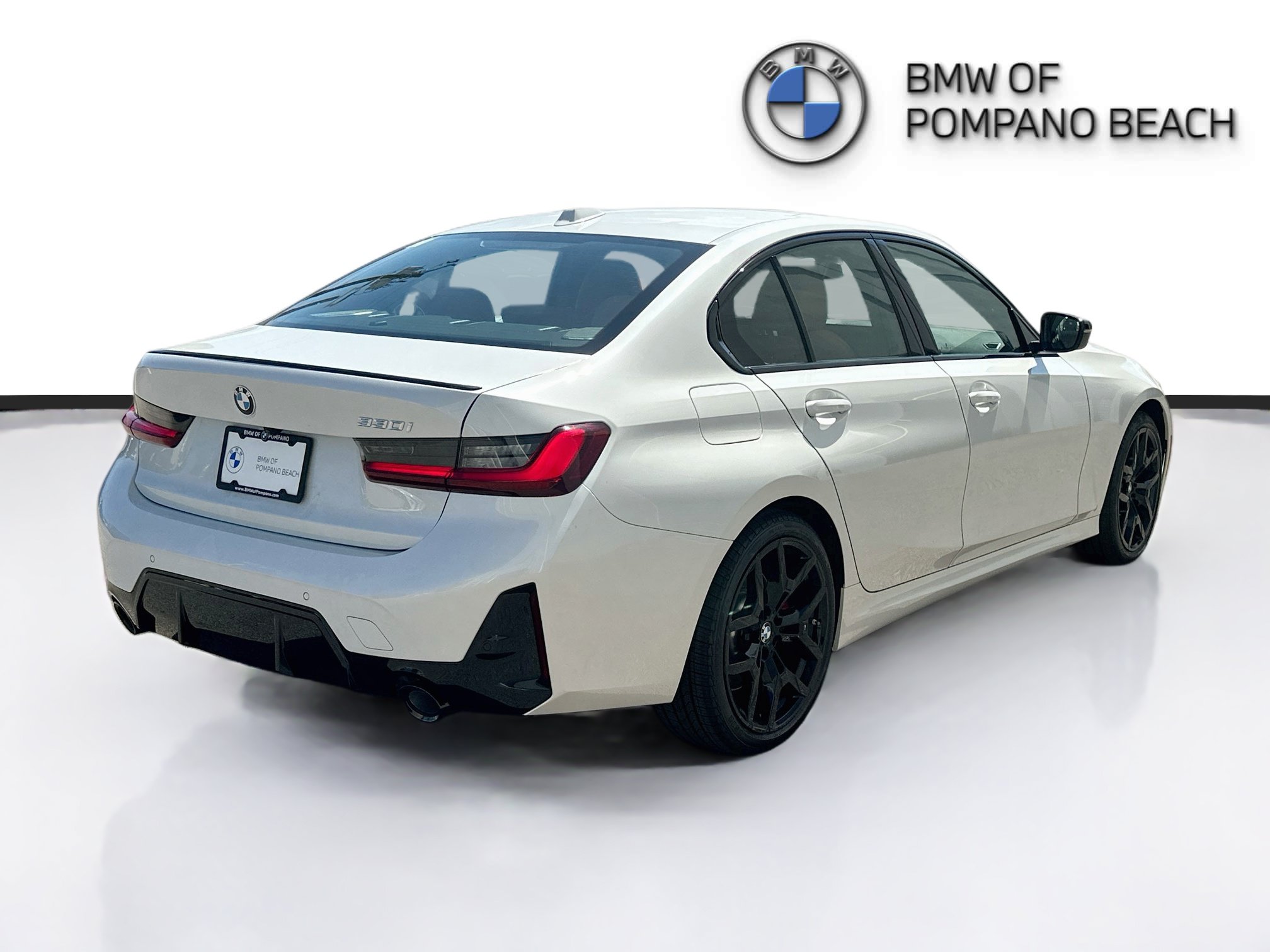 New 2026 BMW 330i Sedan w/ M Sport Package RWD image 6