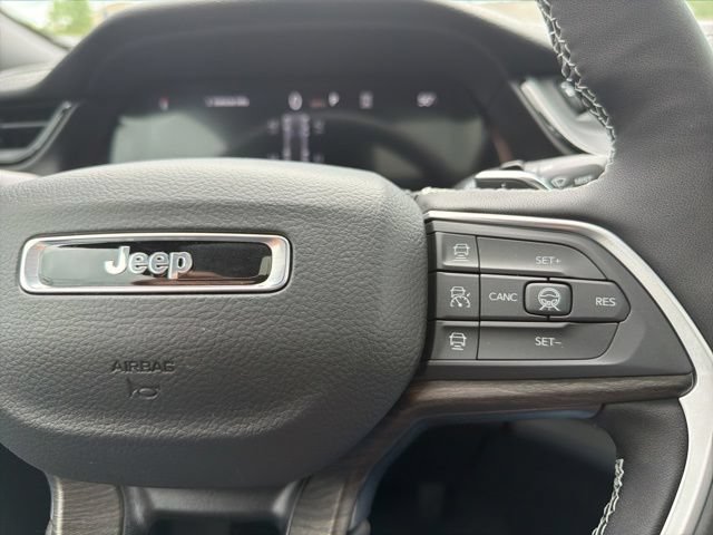 New 2026 Jeep Grand Cherokee Altitude AWD/4WD image 22