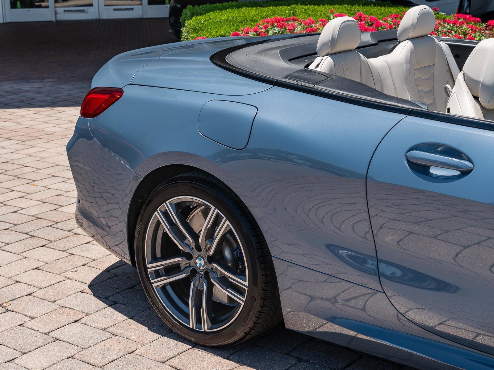 Used 2022 BMW 840i xDrive Convertible AWD/4WD image 15