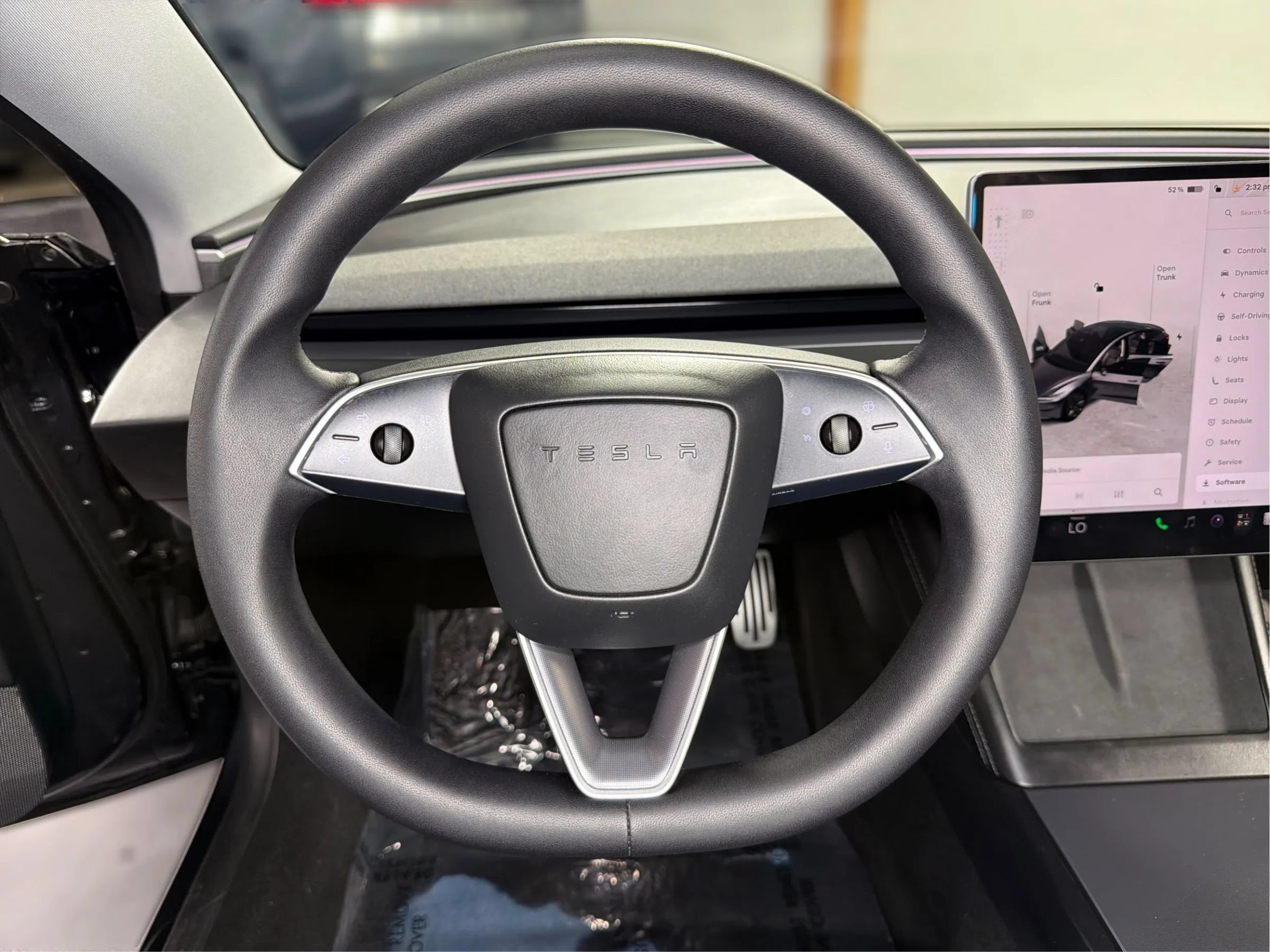 Used 2024 Tesla Model 3 Standard Range RWD image 31