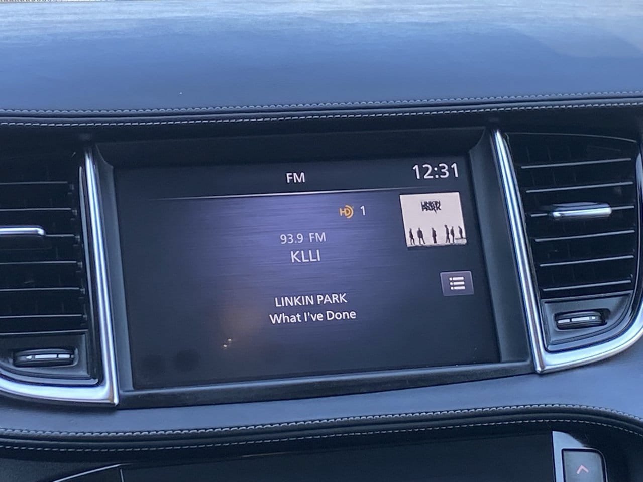 Certified 2023 INFINITI QX50 Luxe FWD image 20