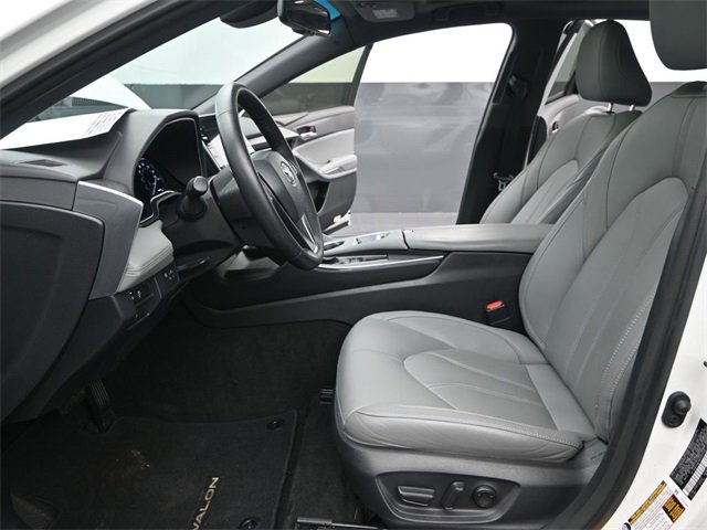 Used 2021 Toyota Avalon XLE image 15