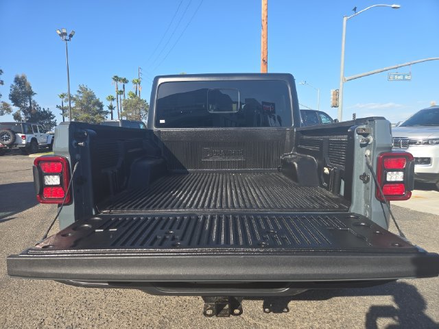 Used 2026 Jeep Gladiator Mojave AWD/4WD image 20