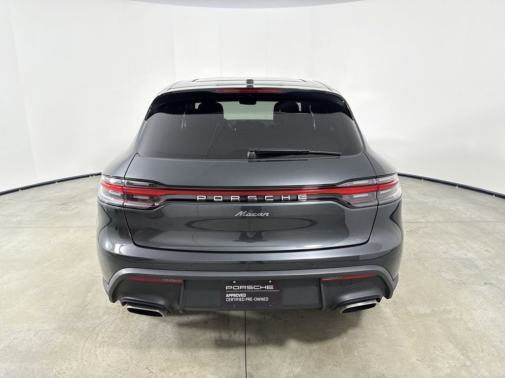 Certified 2025 Porsche Macan image 6