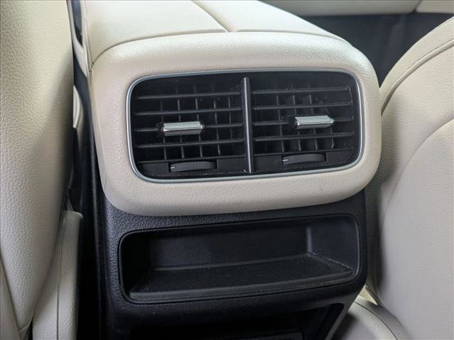 Used 2024 Mercedes-Benz GLE 350 4MATIC image 17