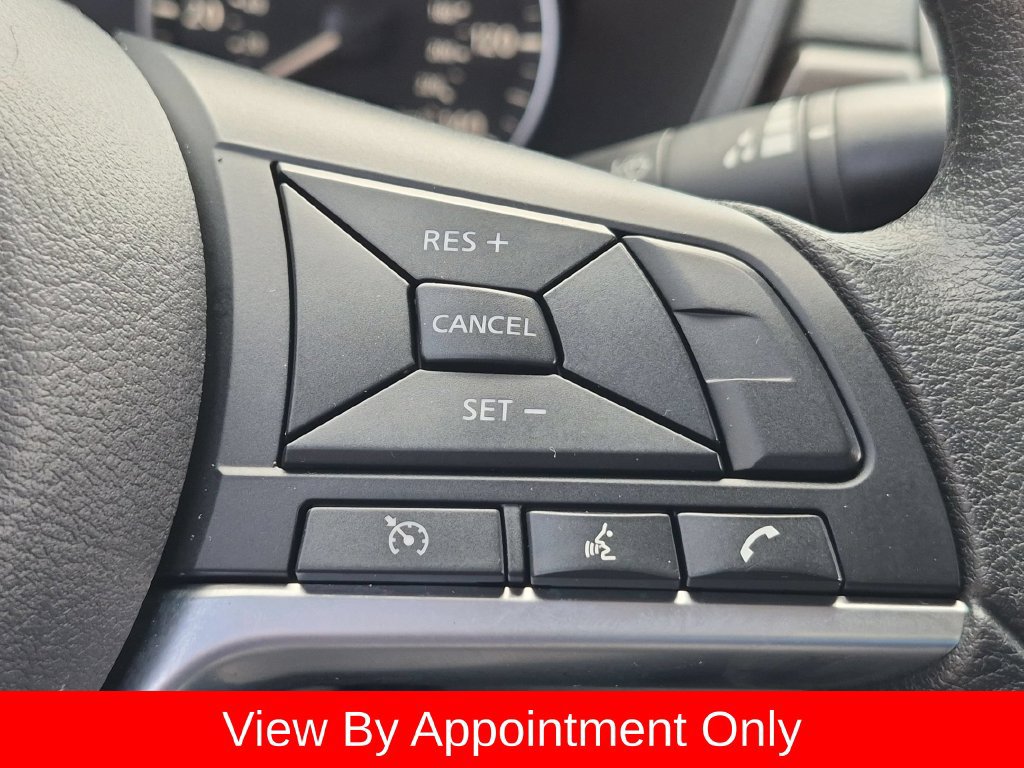 Used 2025 Nissan Altima 2.5 SV FWD image 21