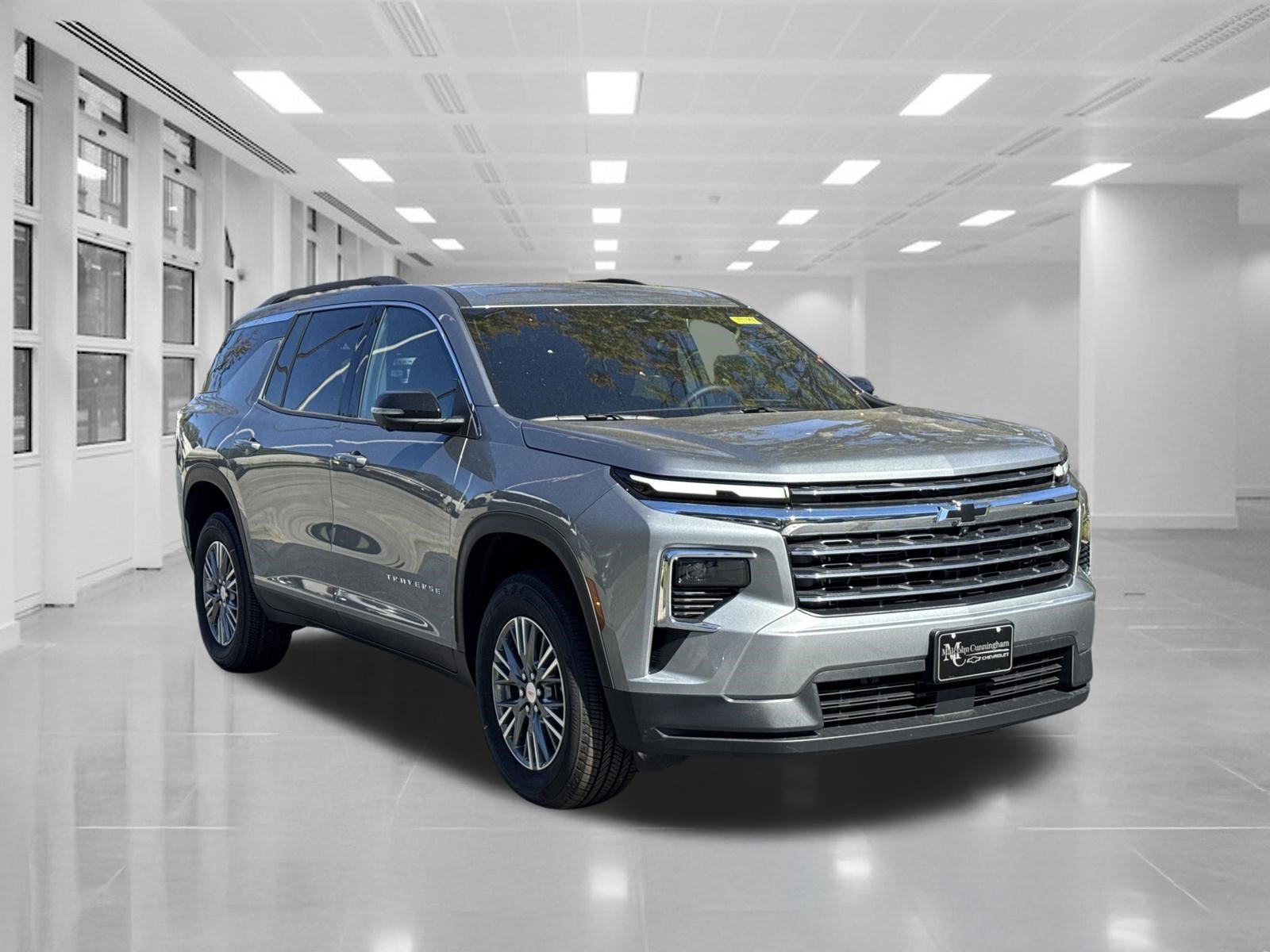 New 2026 Chevrolet Traverse LT w/ Driver Confidence Package FWD image 3