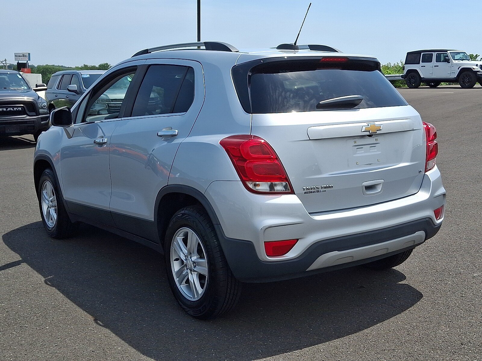 Used 2020 Chevrolet Trax LT w/ LT Convenience Package AWD/4WD image 4