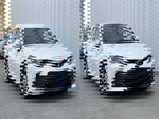 Used 2024 Toyota Camry LE w/ Convenience Package image 2