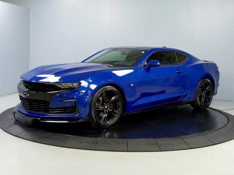 Used 2019 Chevrolet Camaro LT w/ RS Package image 3