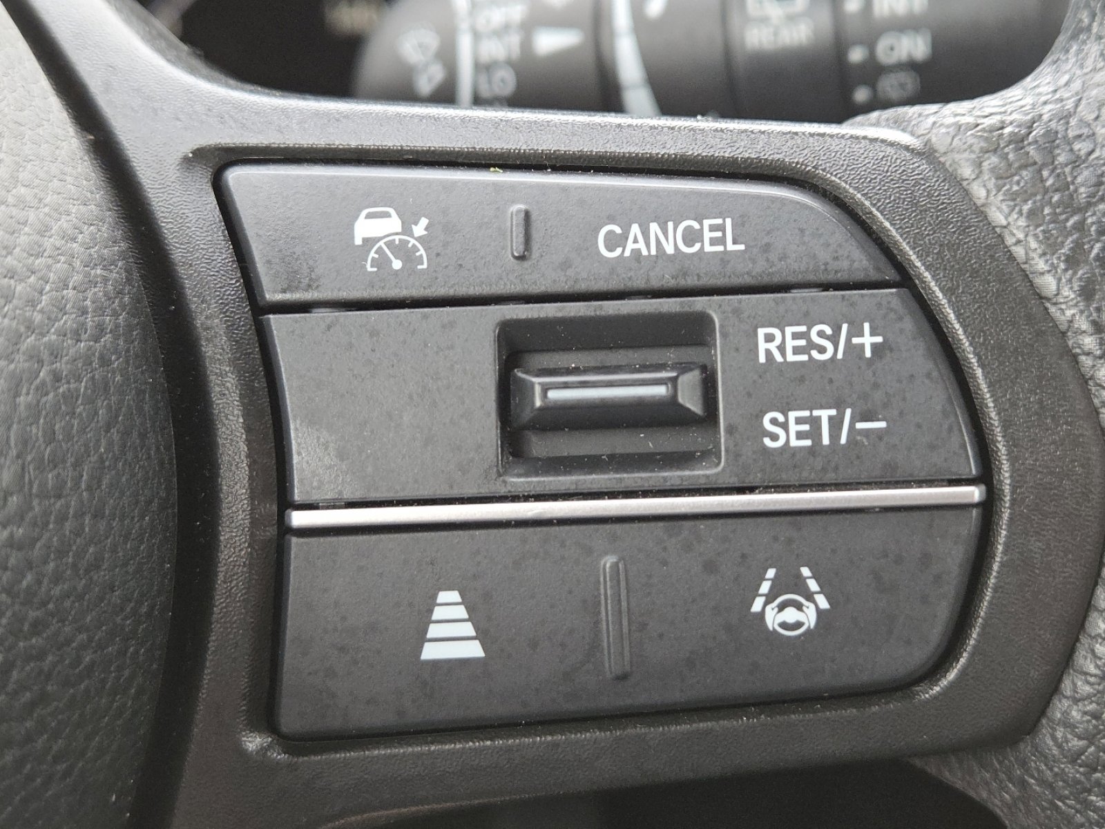 Used 2025 Honda CR-V EX image 6