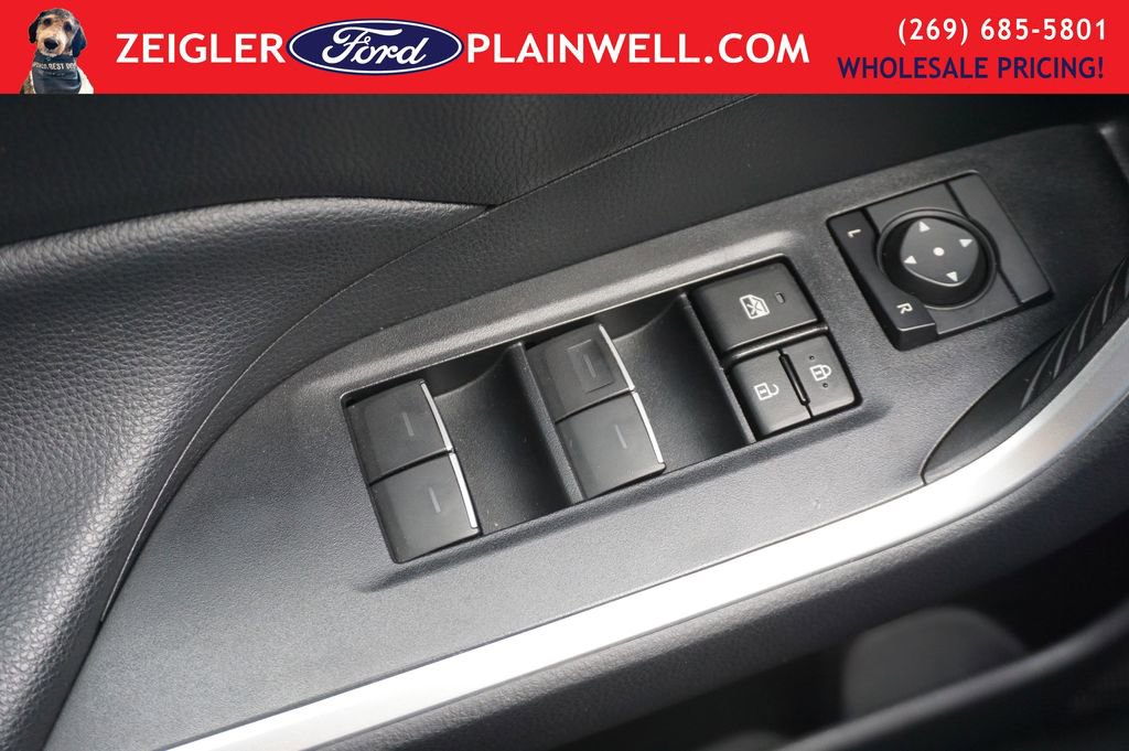 Used 2022 Toyota RAV4 XLE w/ Convenience Package image 30