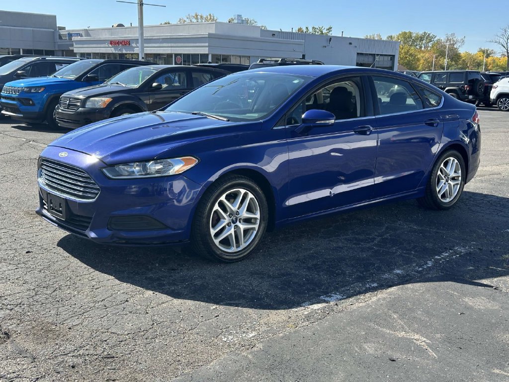 Used 2016 Ford Fusion SE FWD image 7