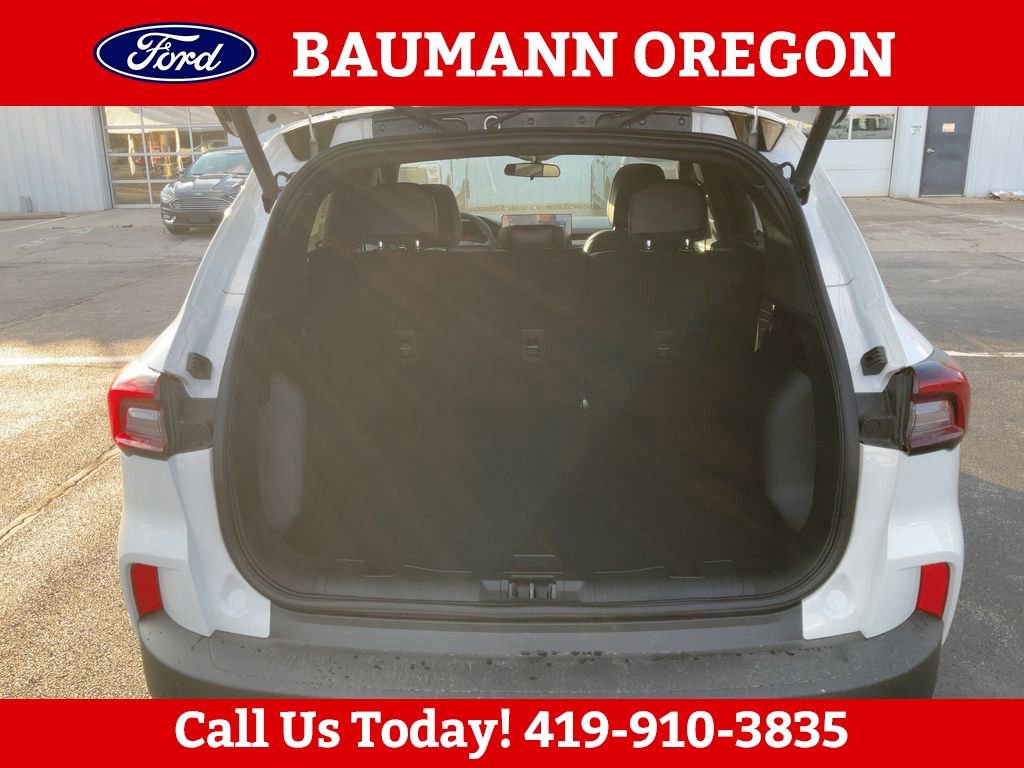 New 2026 Ford Escape ST-Line w/ Tech Pack #1 AWD/4WD image 7