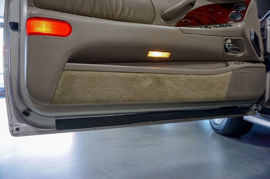 Used 1997 Buick Riviera Supercharged Coupe image 17