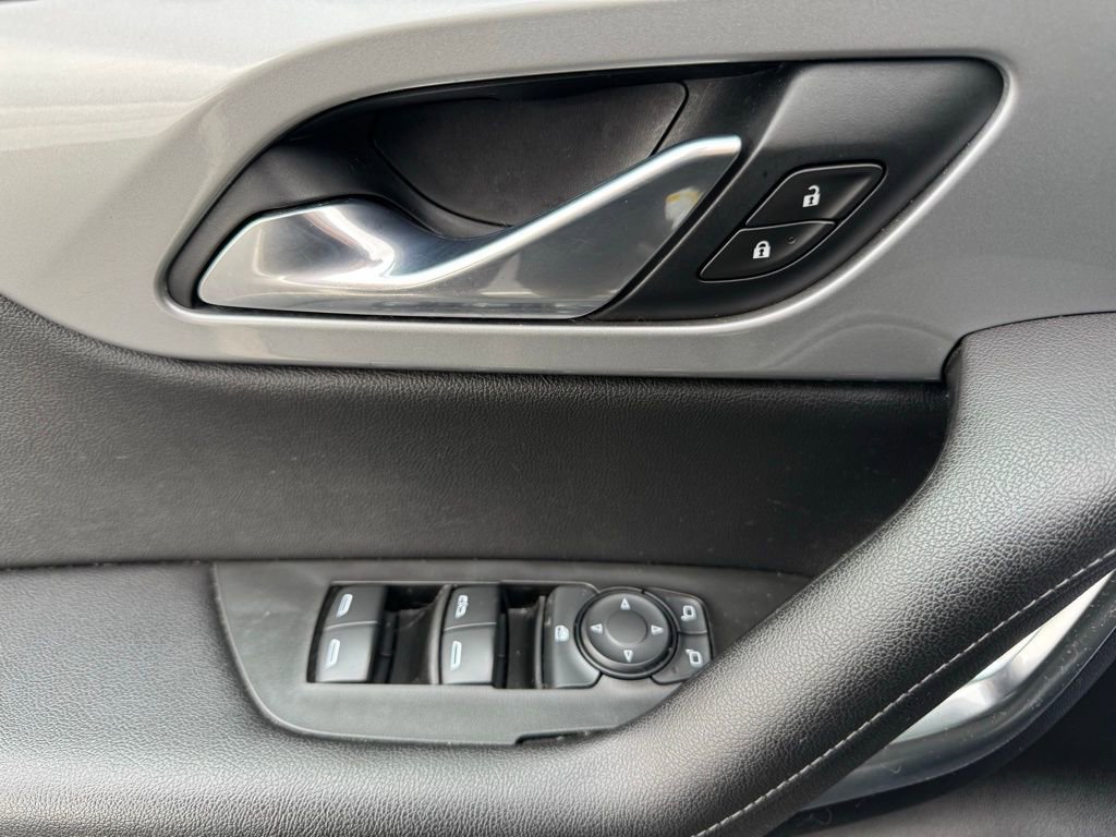 Used 2020 Chevrolet Blazer LT image 21