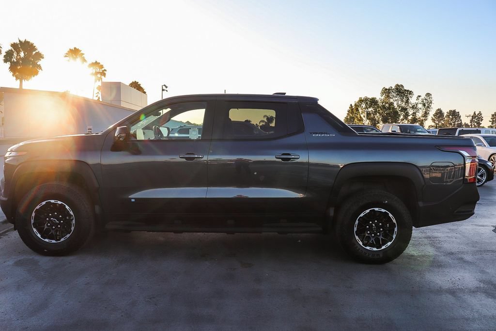 Used 2026 Chevrolet Silverado EV Trail Boss AWD/4WD image 13