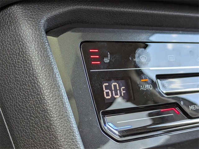 Certified 2024 Volkswagen Tiguan SE image 22