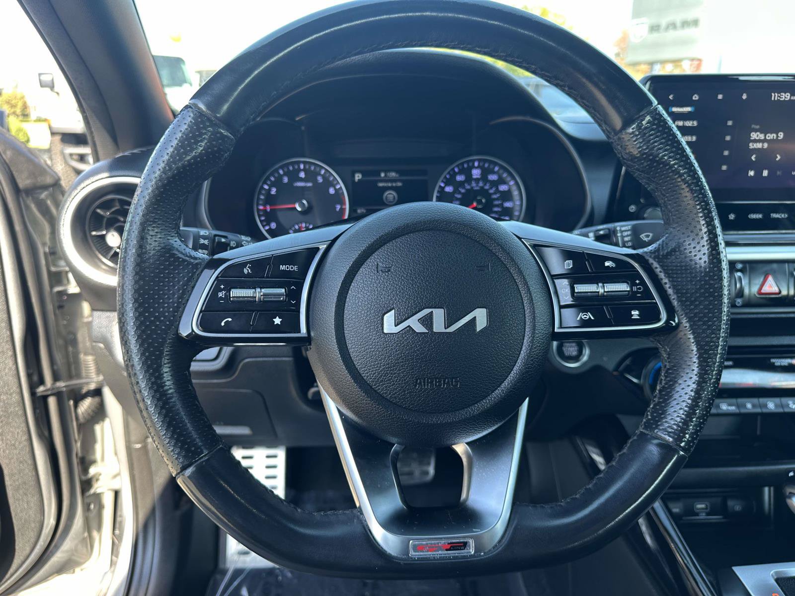 Used 2023 Kia Forte GT-Line w/ GT-Line Premium Package FWD image 16