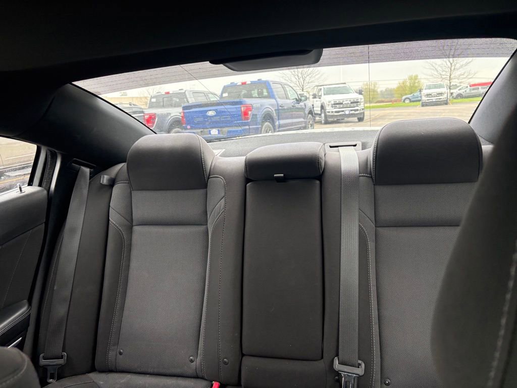 Used 2016 Dodge Charger SXT AWD/4WD image 15