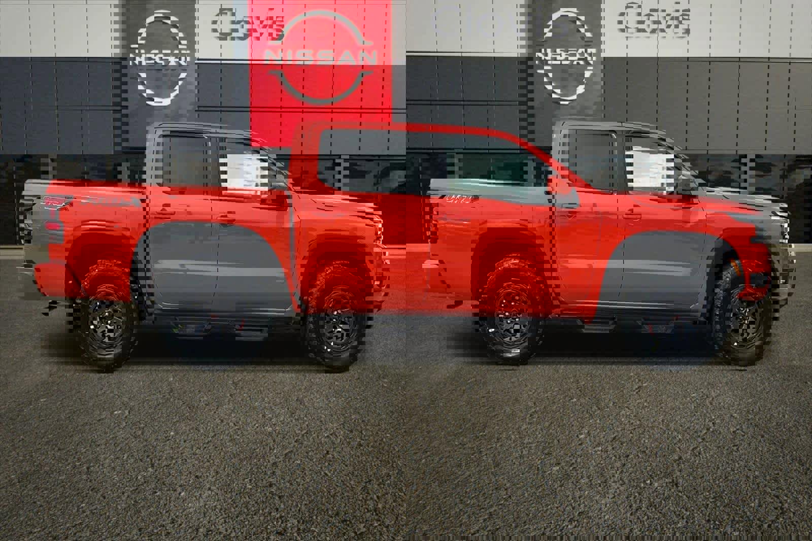 New 2025 Nissan Frontier Pro-X image 9