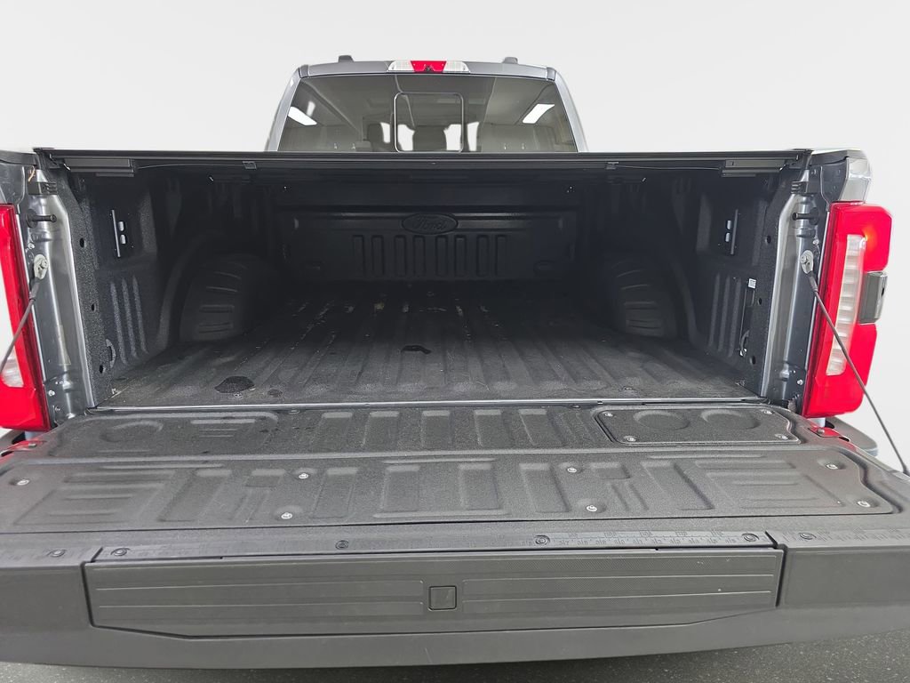 Used 2025 Ford F250 Lariat w/ Lariat Ultimate Package image 30