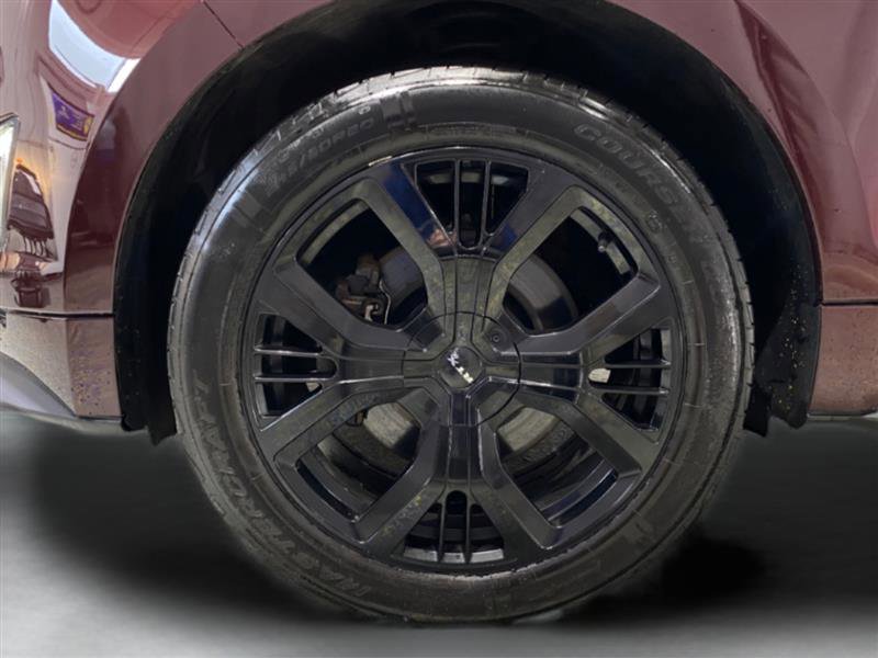 Used 2018 Ford Edge Sport w/ Technology Package image 8