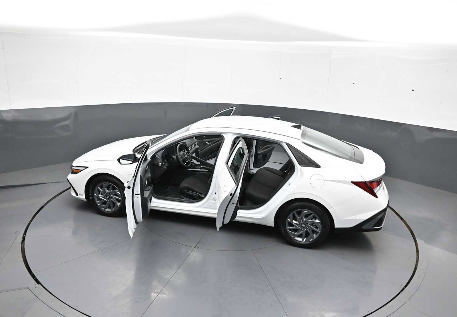 Certified 2024 Hyundai Elantra SEL FWD image 42