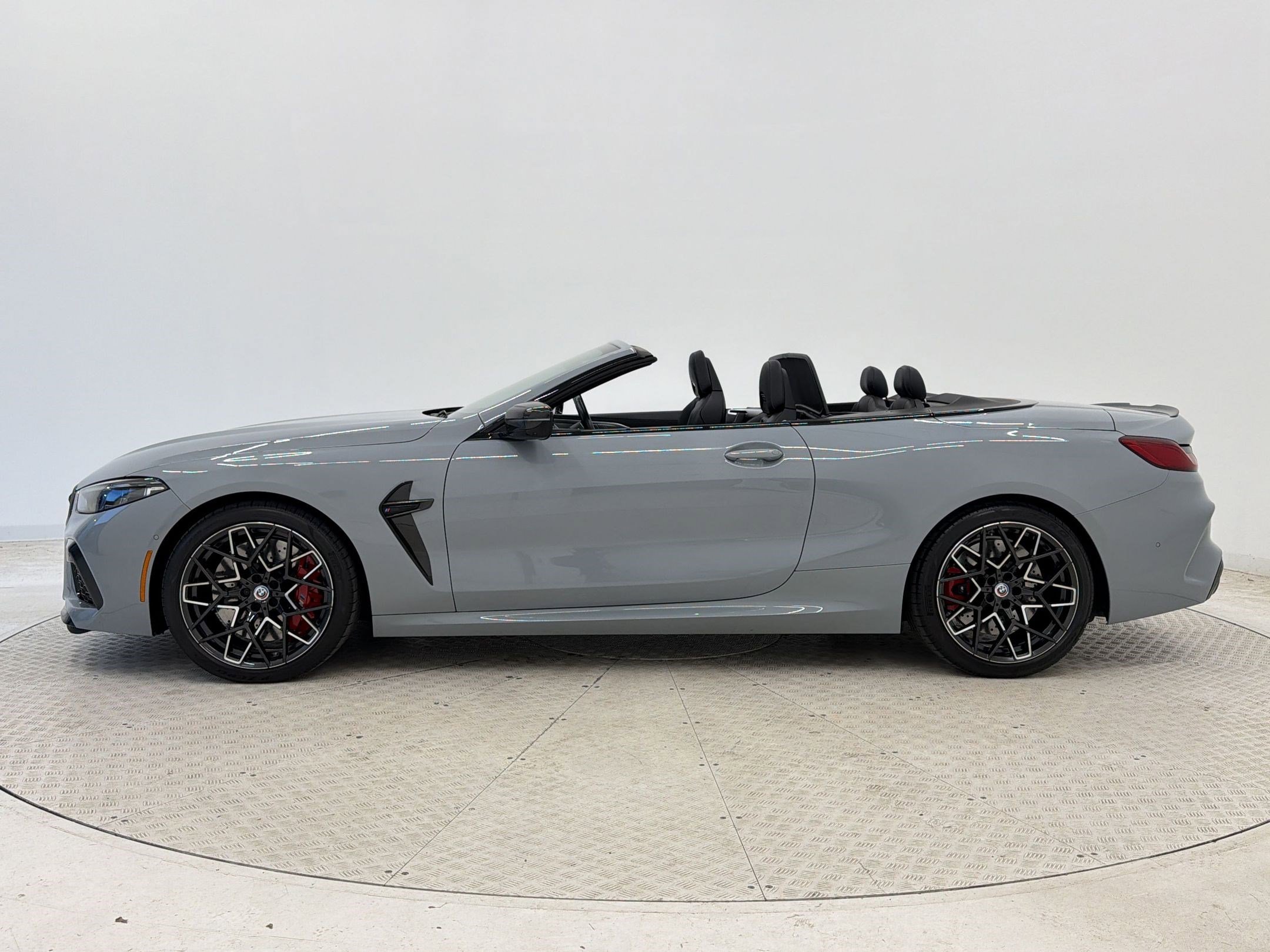 Used 2023 BMW M8 Competition w/ M Carbon Exterior Package AWD/4WD image 2