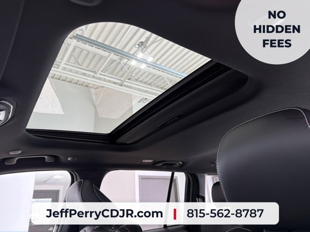 New 2026 Jeep Grand Cherokee Altitude AWD/4WD image 24