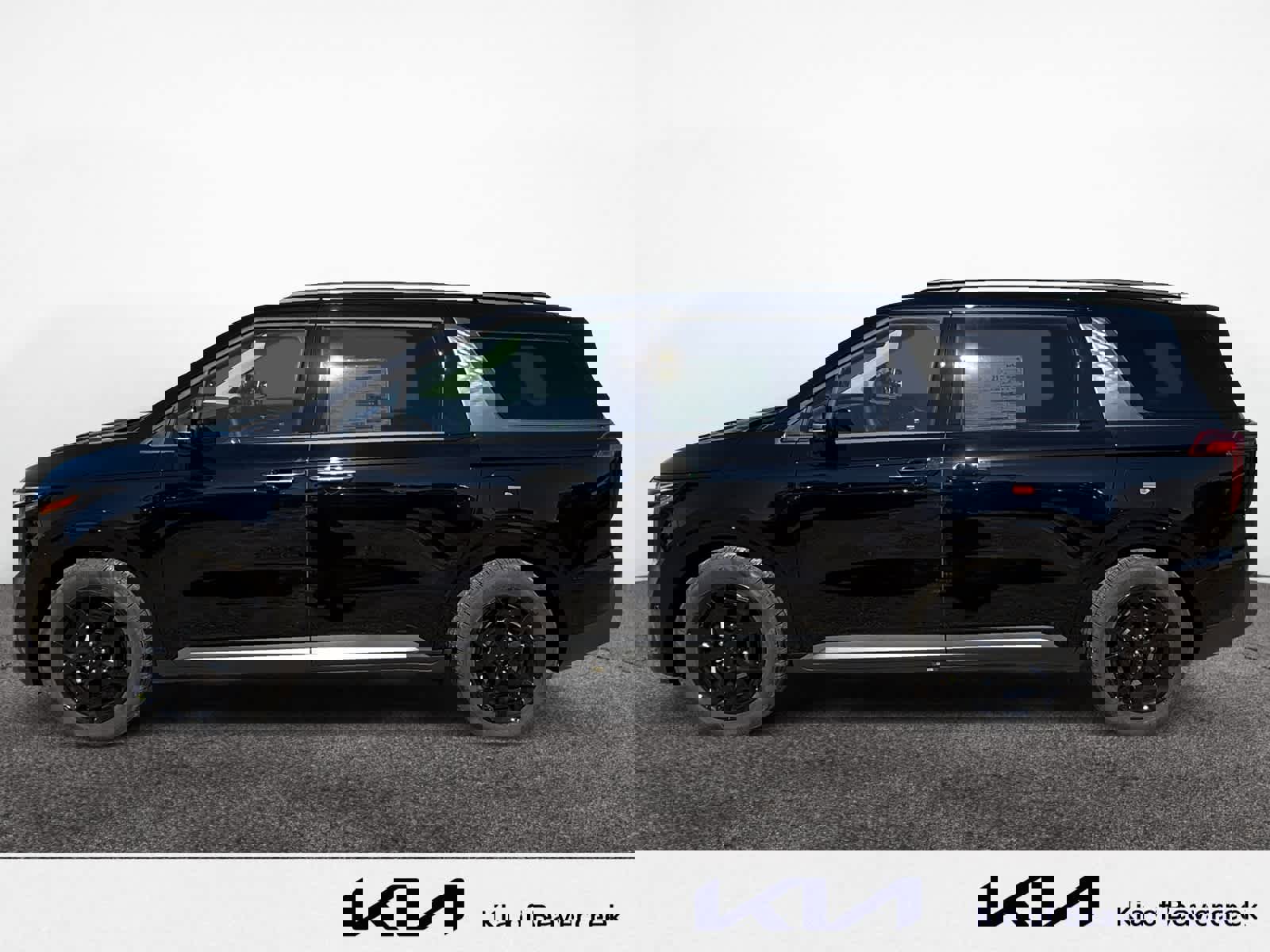 New 2026 Kia Carnival SX image 2