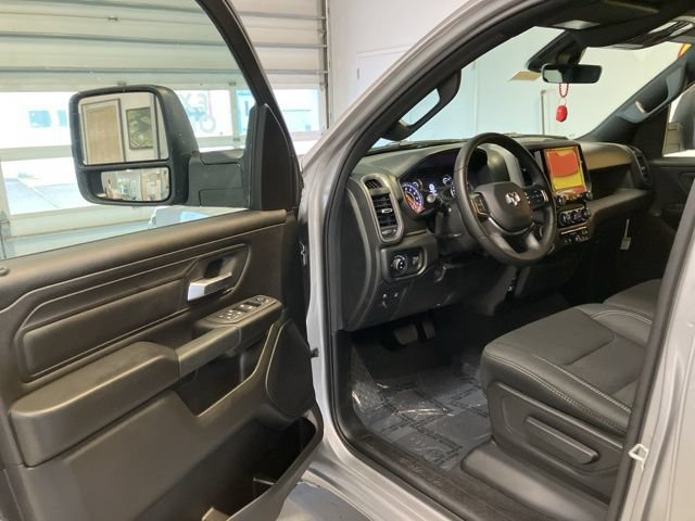 Used 2025 RAM 1500 Tradesman w/ Night Edition AWD/4WD image 11