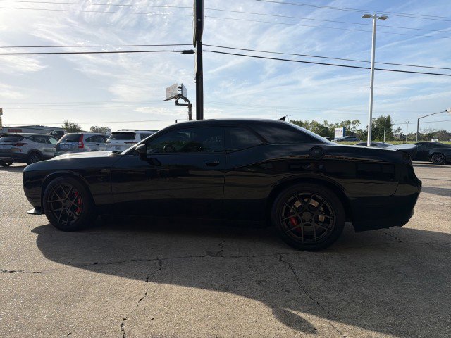 Used 2022 Dodge Challenger SRT Hellcat w/ Plus Package RWD image 10