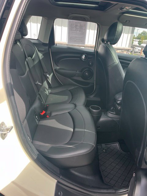 Used 2018 MINI Cooper 4-Door Hardtop FWD image 29