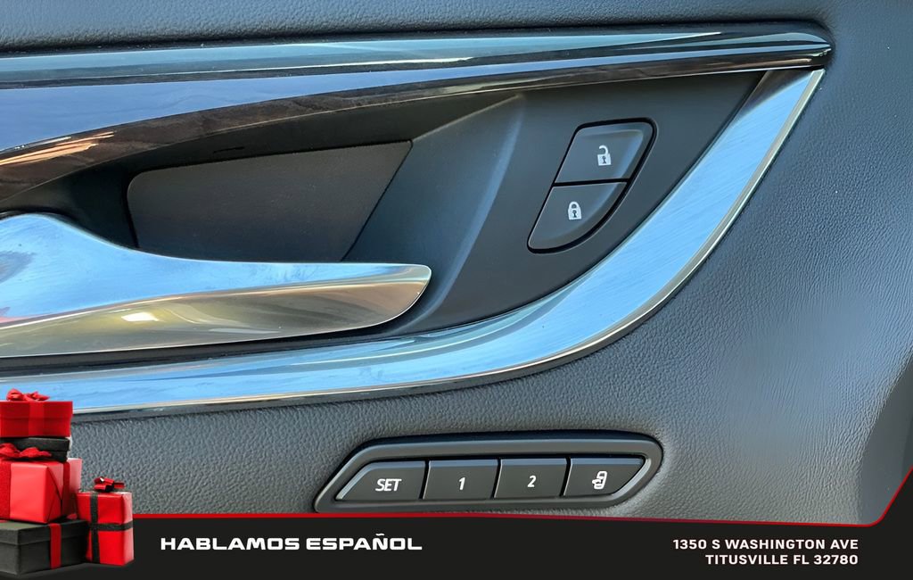 Used 2019 Buick Enclave Avenir w/ Avenir Technology Package image 26