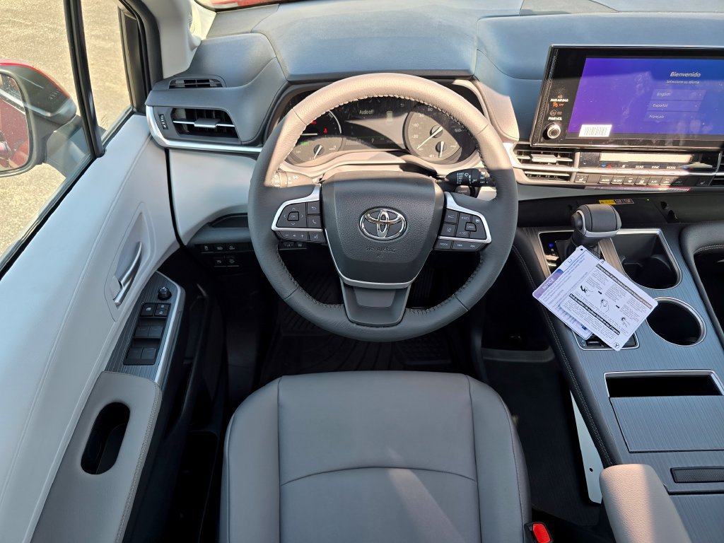 New 2026 Toyota Sienna XLE AWD/4WD image 27
