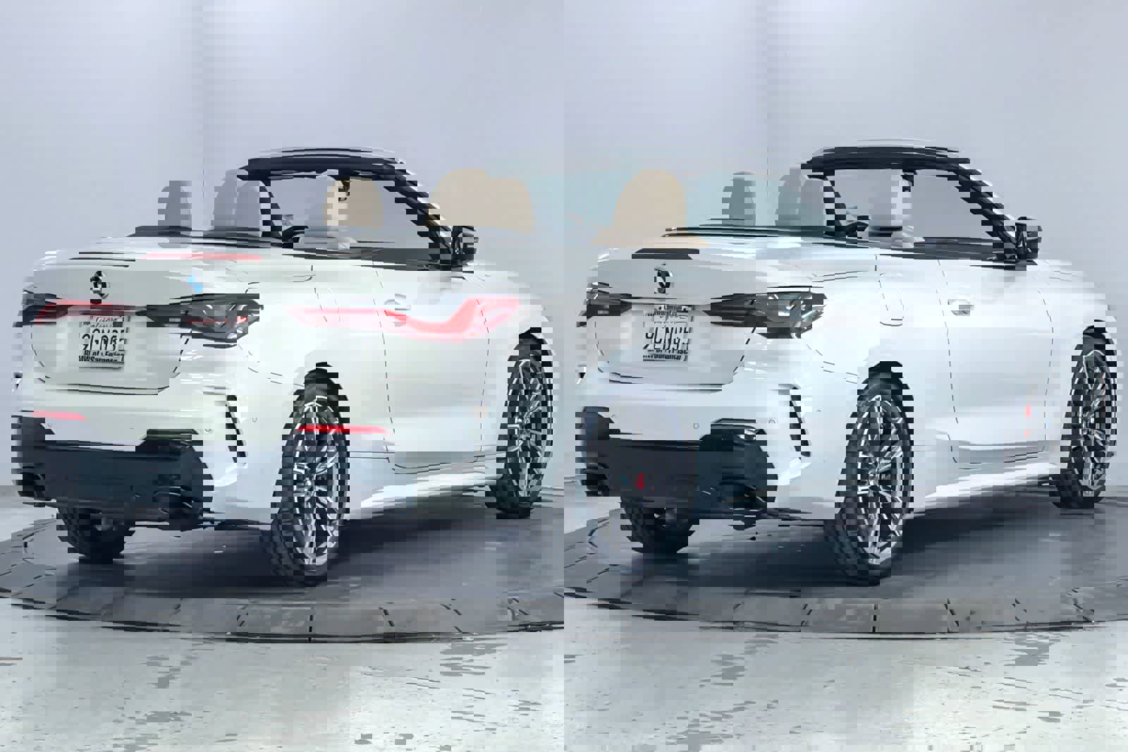 Used 2023 BMW M440i Convertible w/ Premium Package image 2