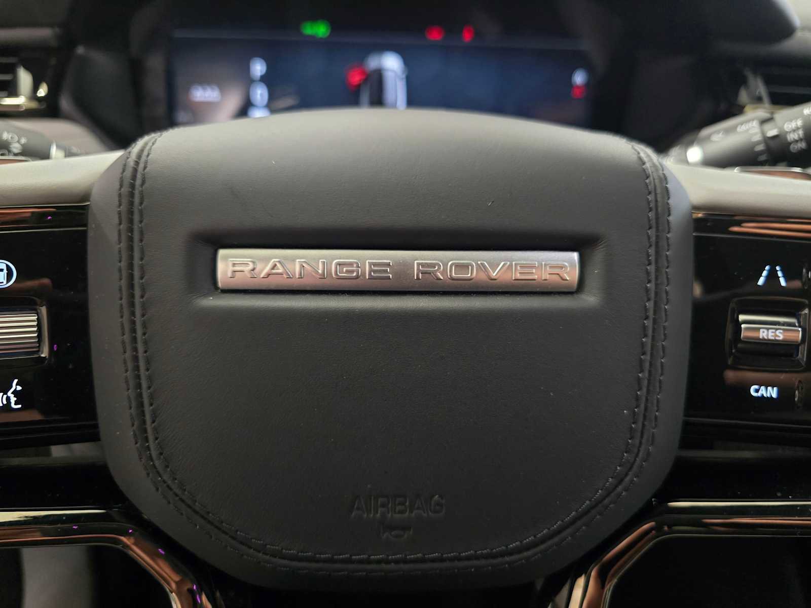 Used 2026 Land Rover Range Rover Velar Dynamic SE AWD/4WD image 25