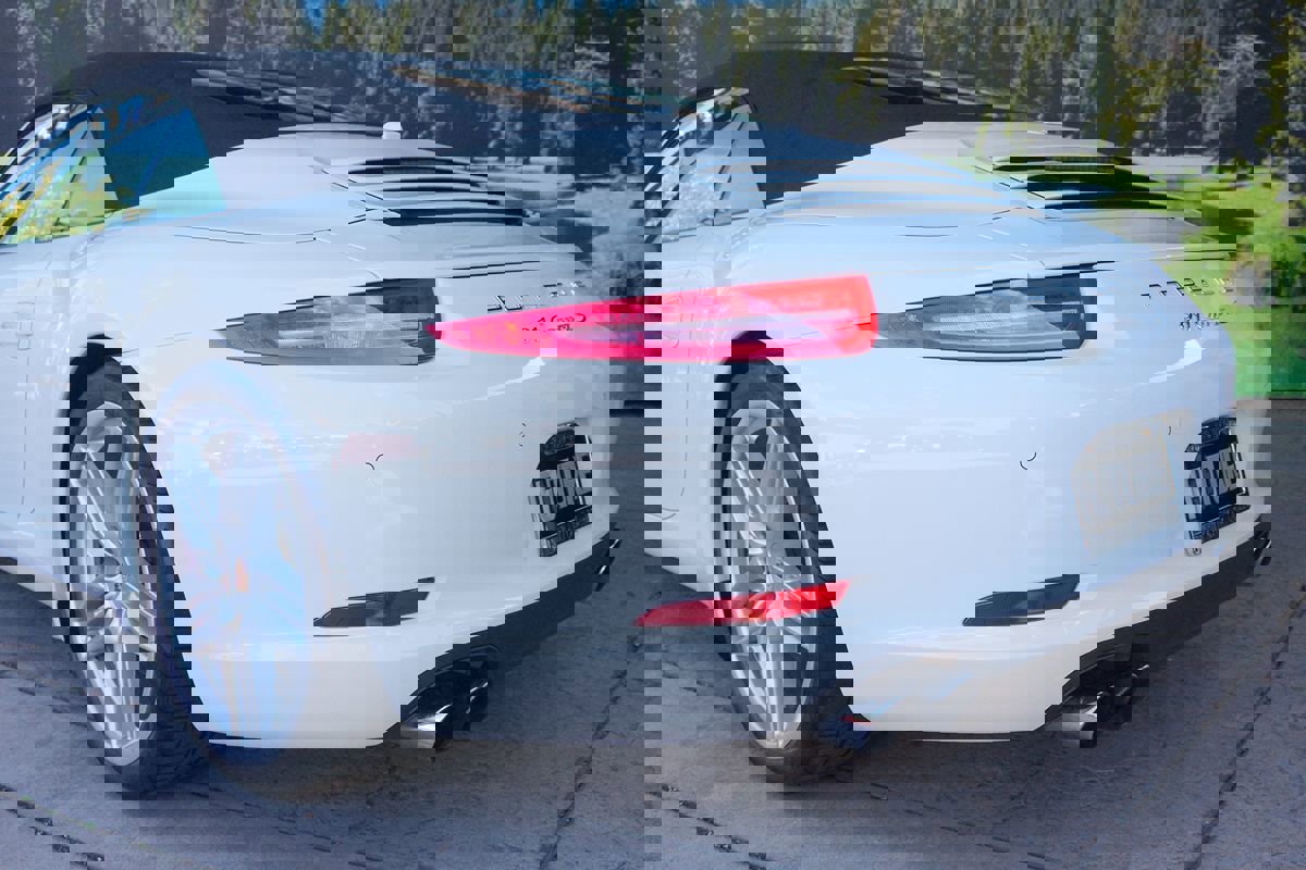 Used 2014 Porsche 911 Carrera S image 34