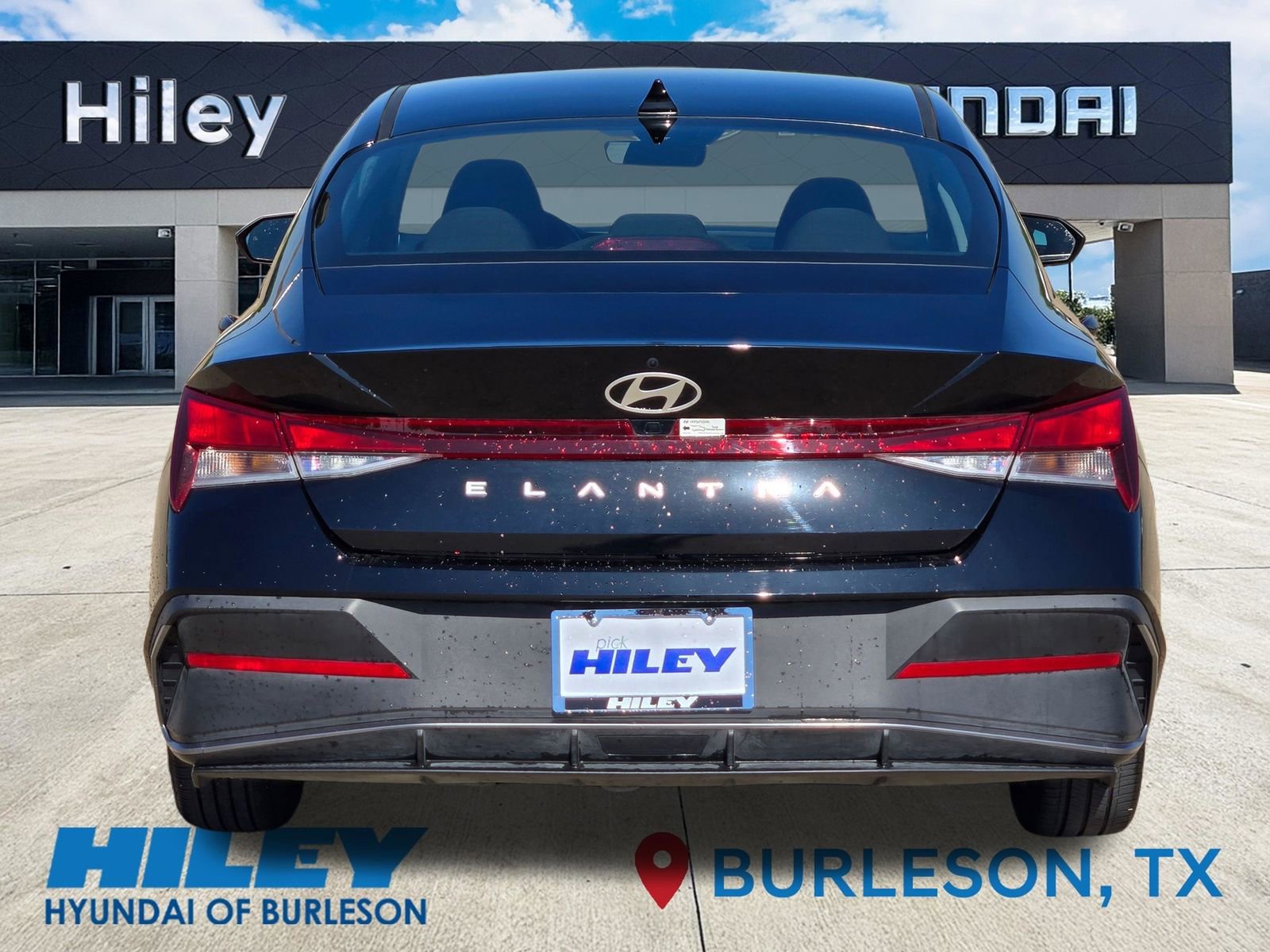Used 2024 Hyundai Elantra SEL FWD image 5
