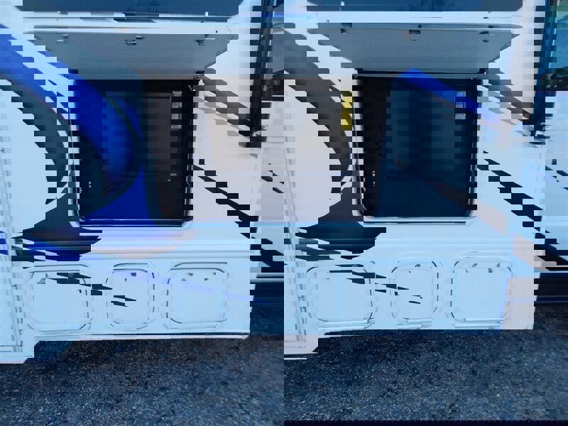 Used 2022 Ford E-450 and Econoline 450 Super Duty w/ Motorhome Prep Package image 25