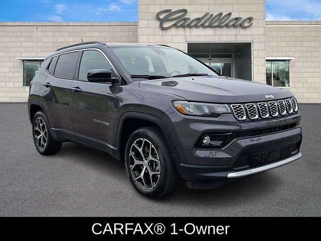 Used 2024 Jeep Compass Limited AWD/4WD image 2