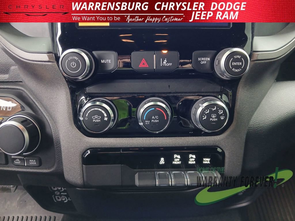 Used 2025 RAM 1500 Classic Warlock image 17