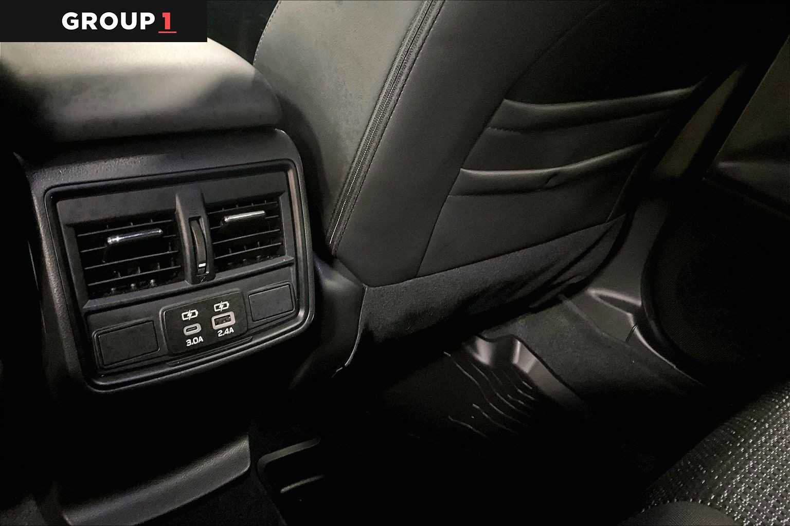 Used 2025 Subaru Forester Premium image 35