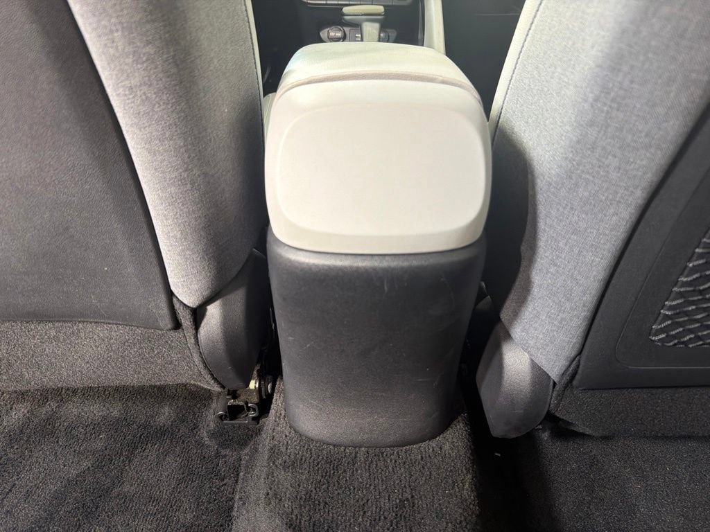 Used 2023 Hyundai Elantra Limited FWD image 28