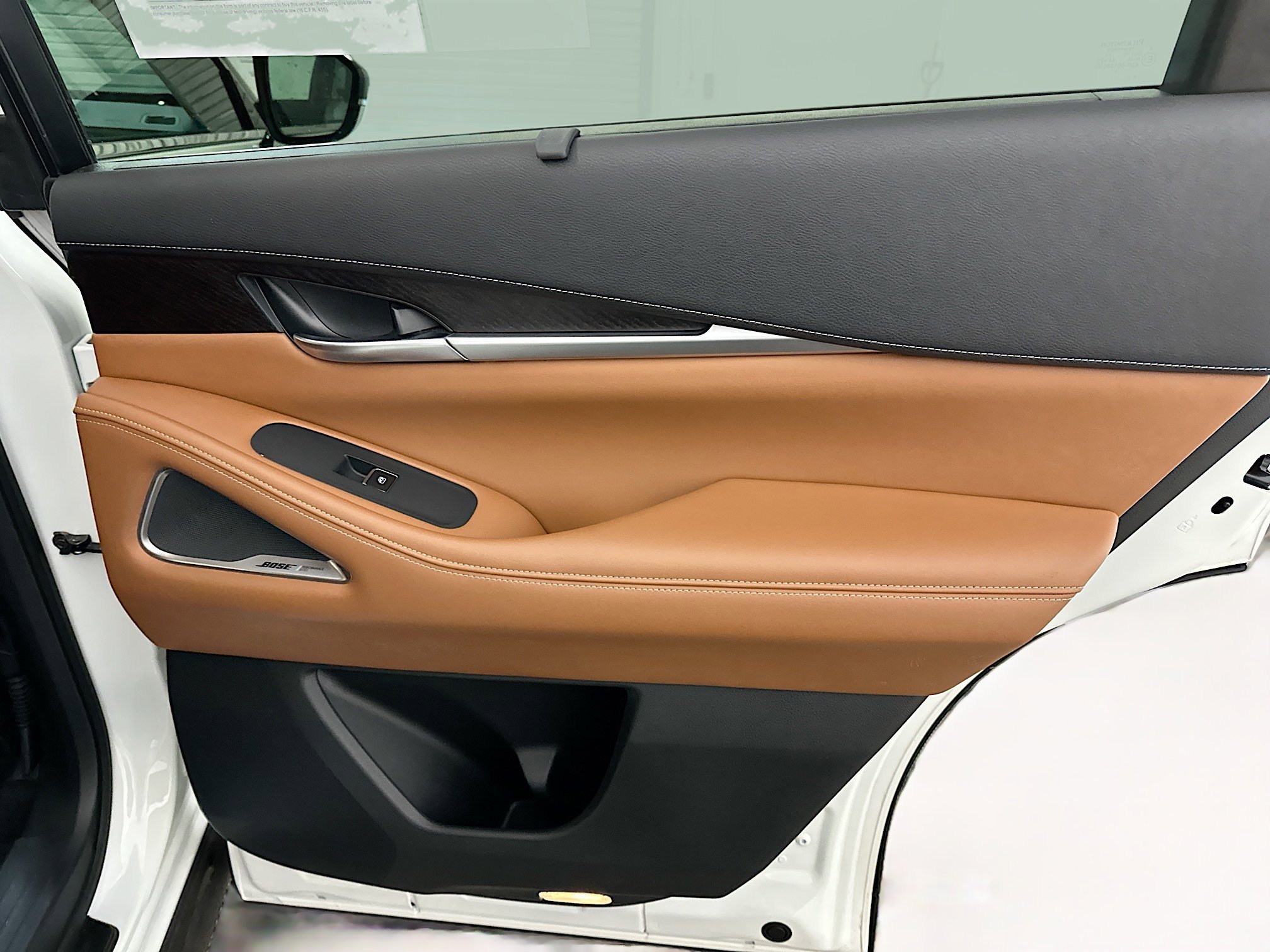 Used 2023 INFINITI QX60 Sensory w/ Vision Package image 34